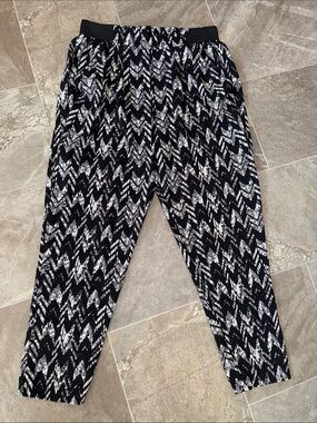 Streetwear Society Black & White Zigzag Print Pull-On Pants Lg like new